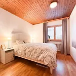 Apartment Grosses Panorama Mit Dachterrasse & Suedbalkon *