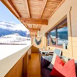 Apartment Grosses Panorama Mit Dachterrasse & Suedbalkon Laimach